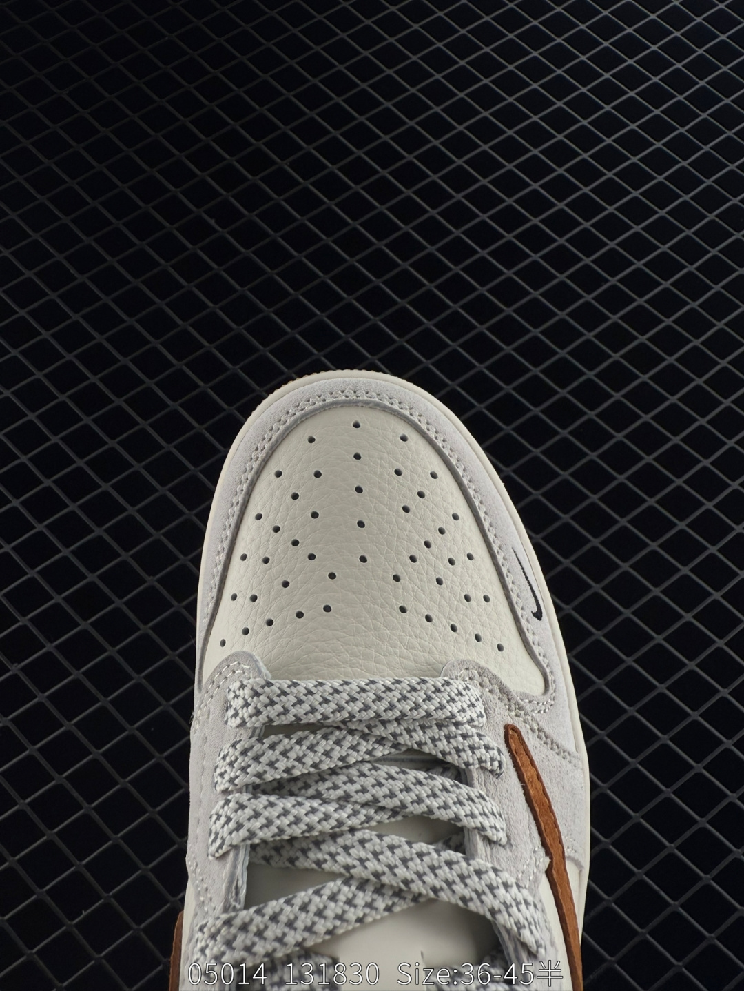 Travis Scott x Air Jordan 1 ” Reverse Mocha “